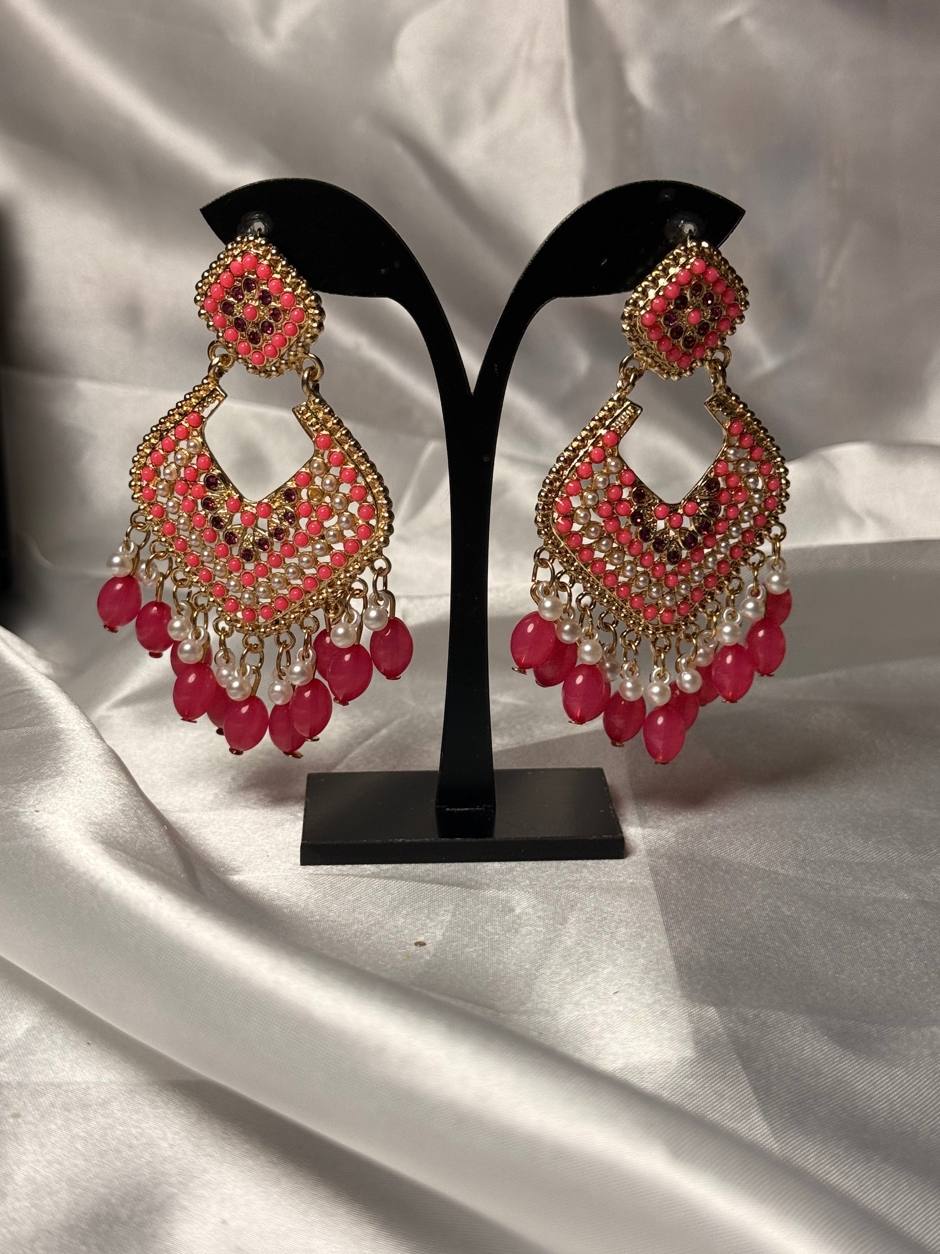 Noor-e-Pearl Earrings