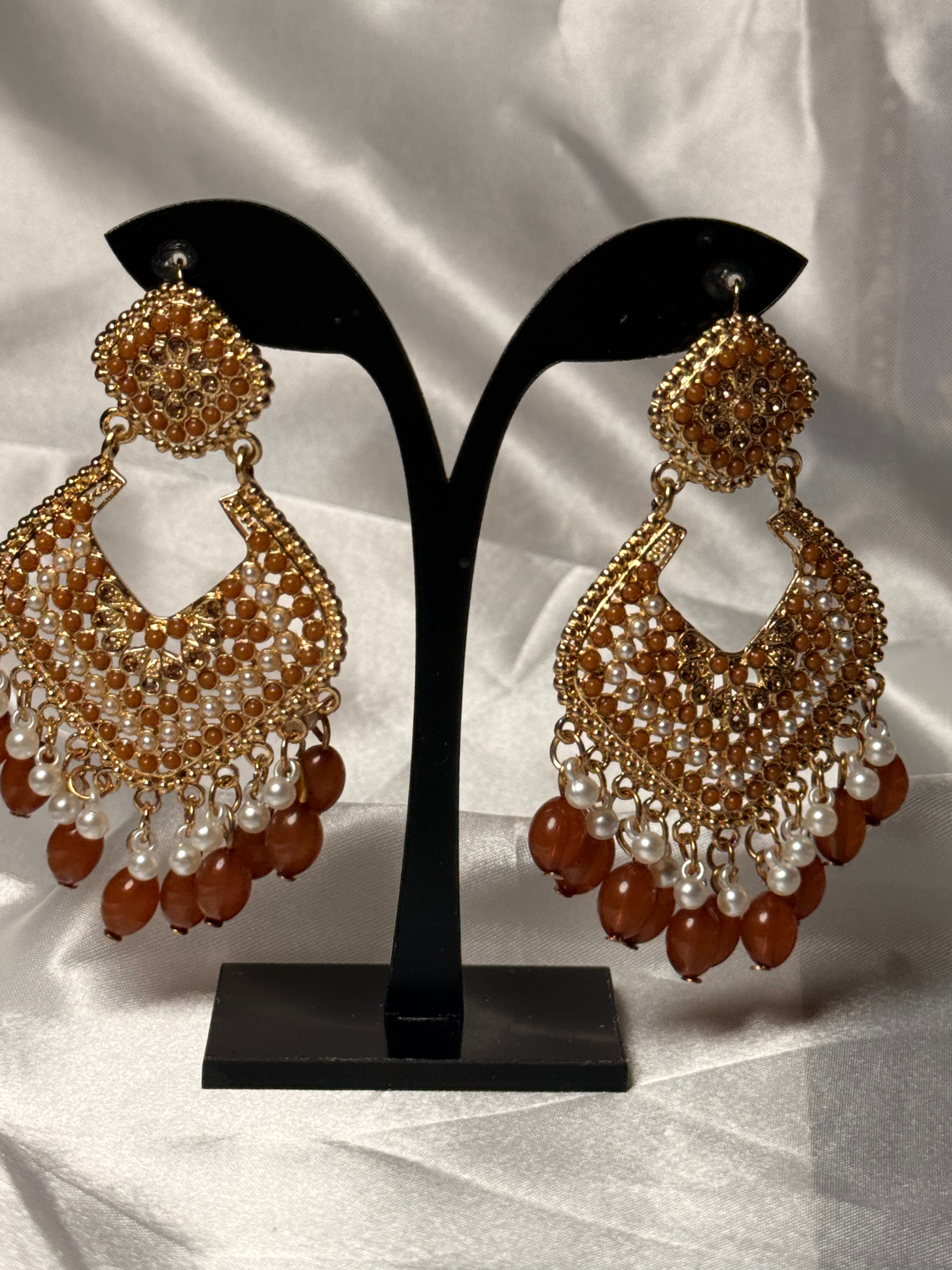 Noor-e-Pearl Earrings