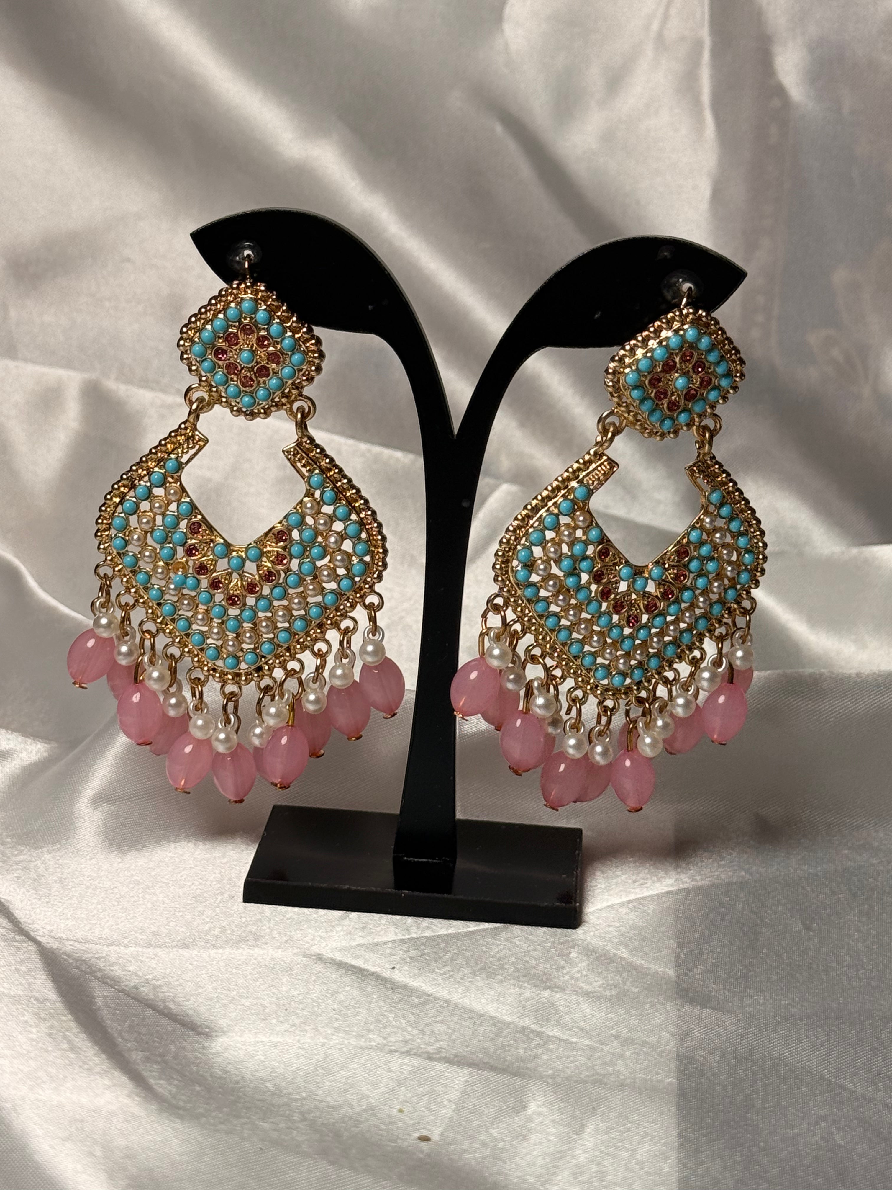 Noor-e-Pearl Earrings