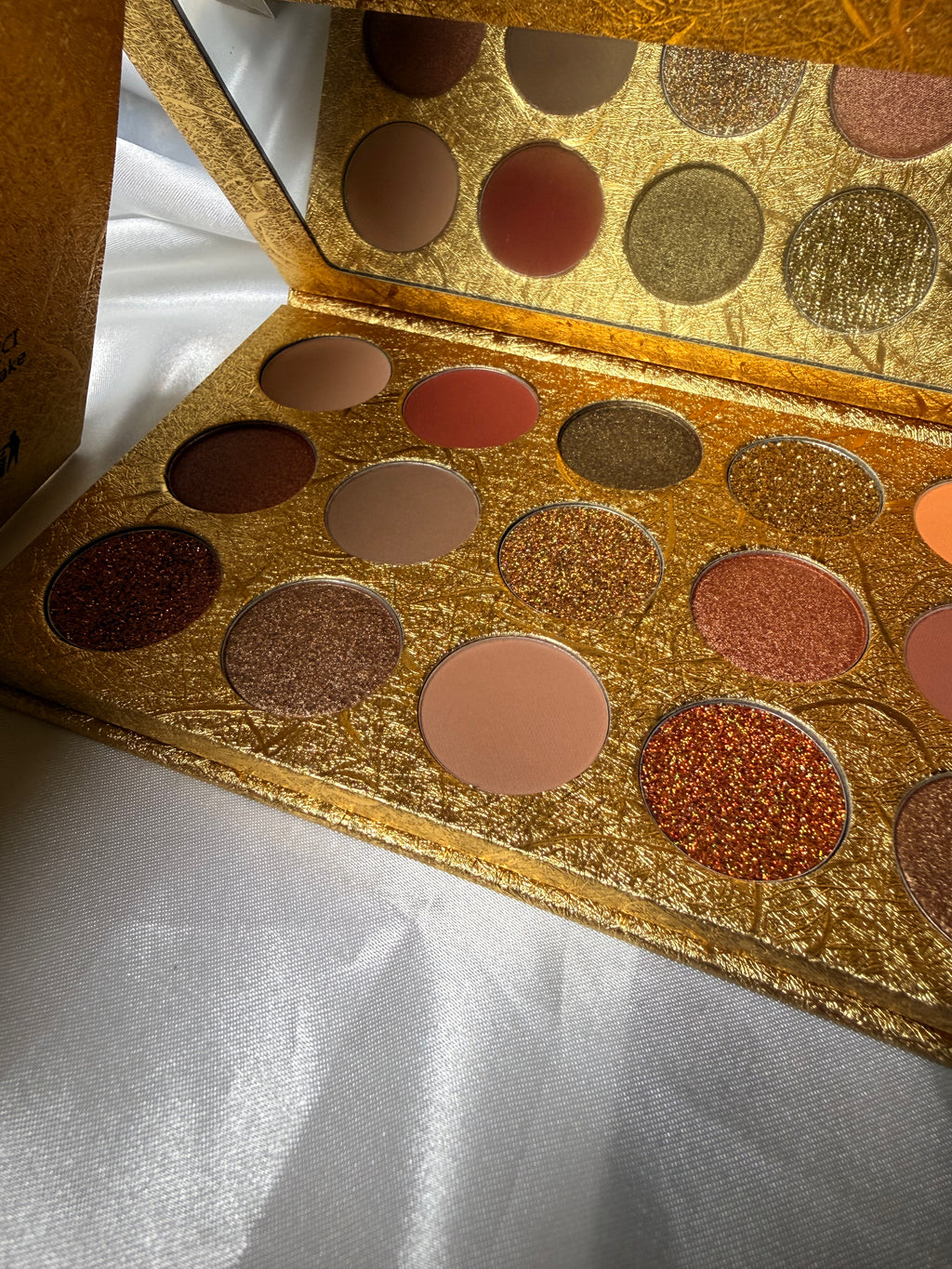 GlamAura Eyeshade